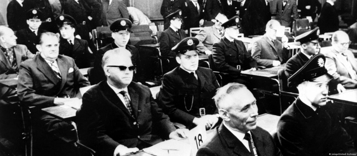 «La Germania sì che ha fatto i conti con il Nazismo» «La Germania sì che ha fatto i conti con il Nazismo»