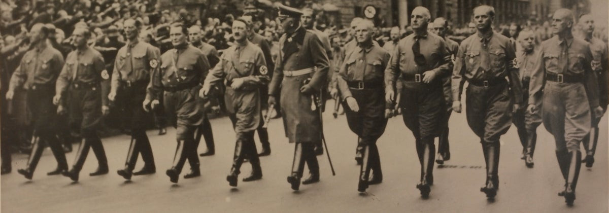 La Germania diventa fascista: il nazionalsocialismo La Germania diventa fascista: il nazionalsocialismo