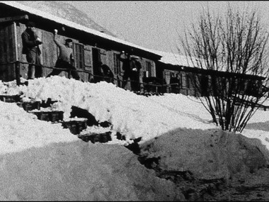 «La vita nei campi per rifugiati. Il campo di Gordola»
