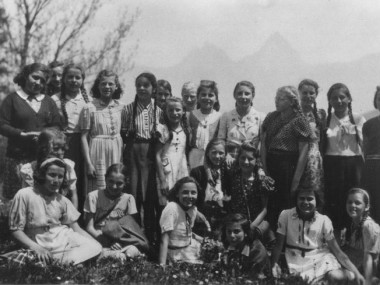 «Gli svizzeri di fronte alla politica di chiusura delle frontiere. La protesta civile delle ragazze di Rorschach»