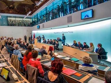 29 maggio 2017: il Gran Consiglio ticinese approva il rapporto sull'iniziativa popolare generica "Educhiamo i giovani alla cittadinanza".